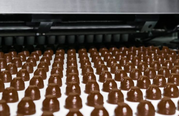 Tłuszcze do polew czekoladowych – CBS i CBE w sprzedaży hurtowej