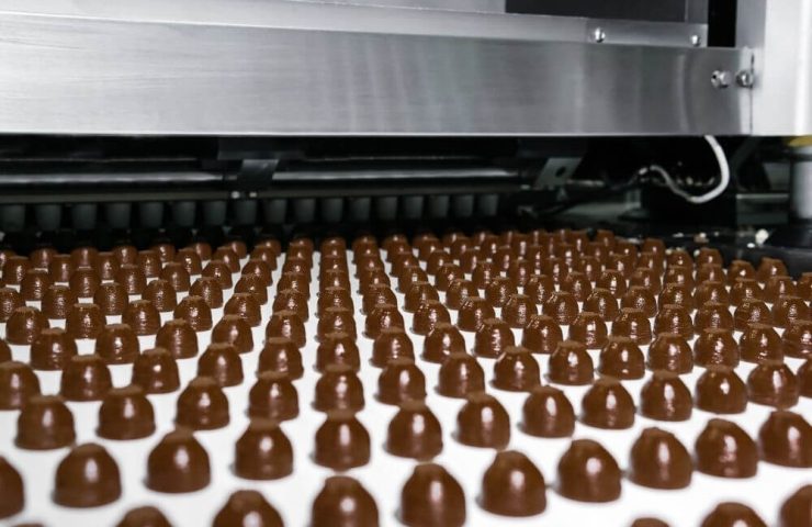 Tłuszcze do polew czekoladowych – CBS i CBE w sprzedaży hurtowej