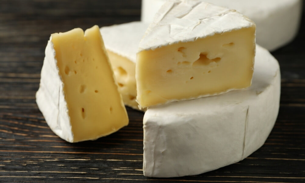 Tłuszcze roślinne w przemyśle mleczarskim – zamienniki sera i śmietany