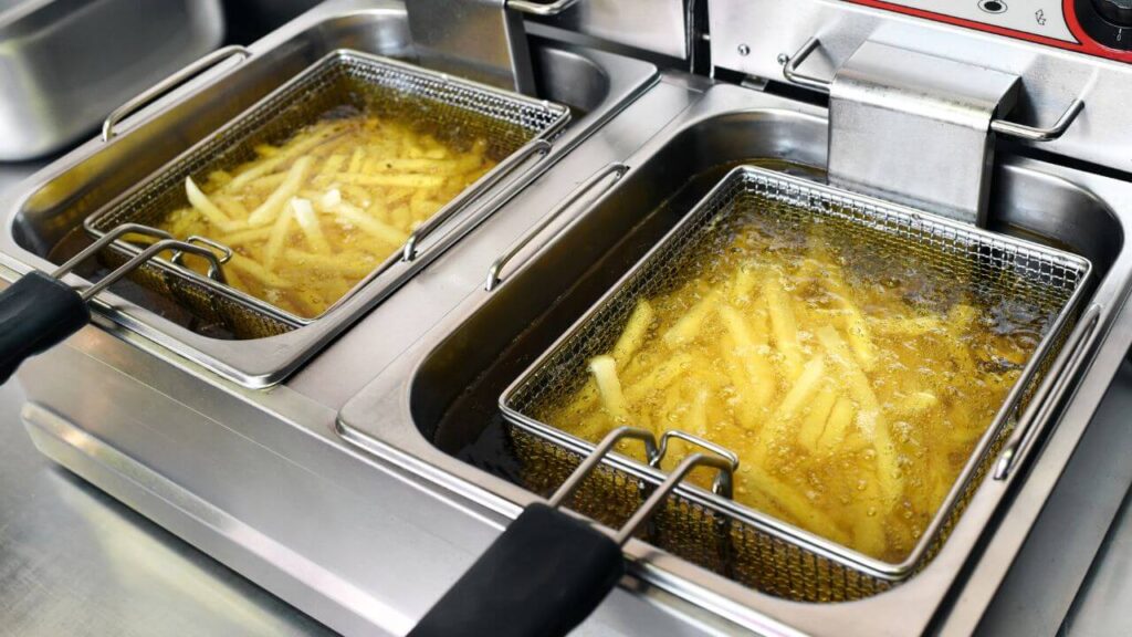 Palm Oil for Frying – Why It Works in Industry